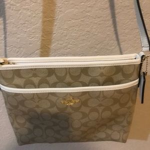 Crossover Coach Purse